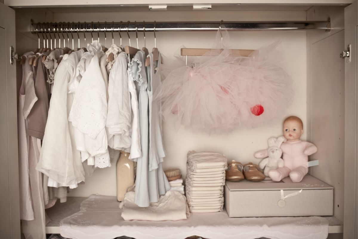 7 Tips for How to Organize a Baby's Clothes