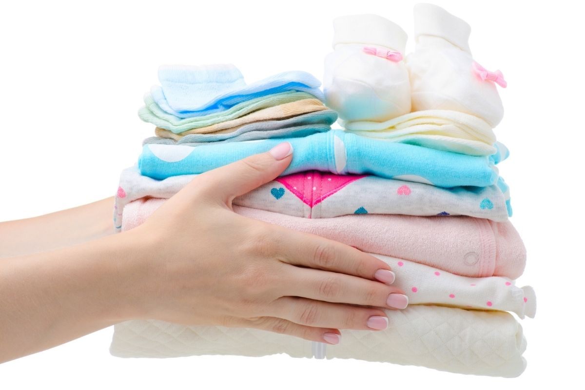 7 Tips for How to Organize a Baby's Clothes